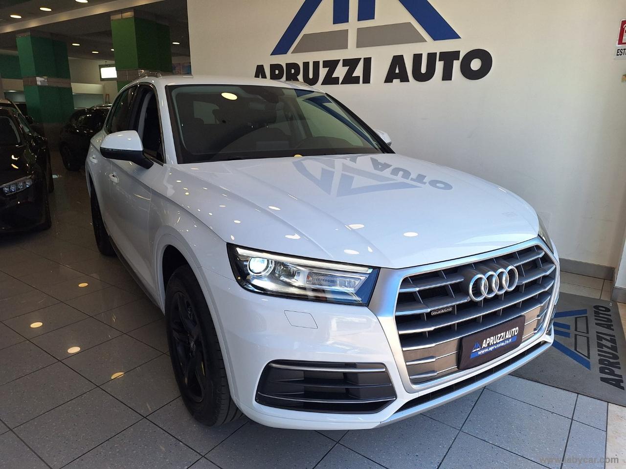 AUDI Q5 2.0 TDI quattro S tronic Business