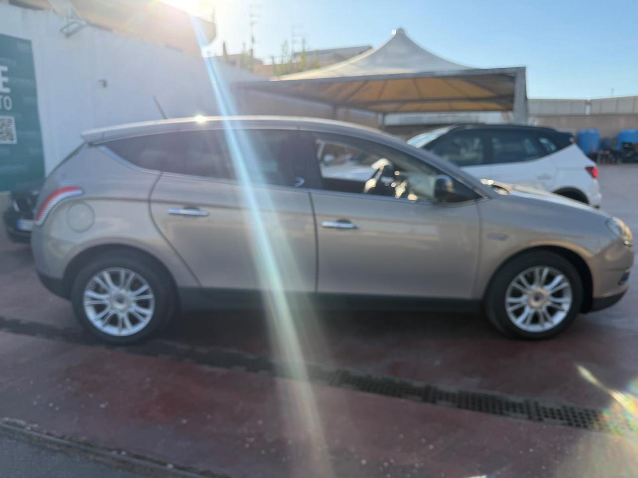 Lancia Delta 1.6 MJT DPF Silver