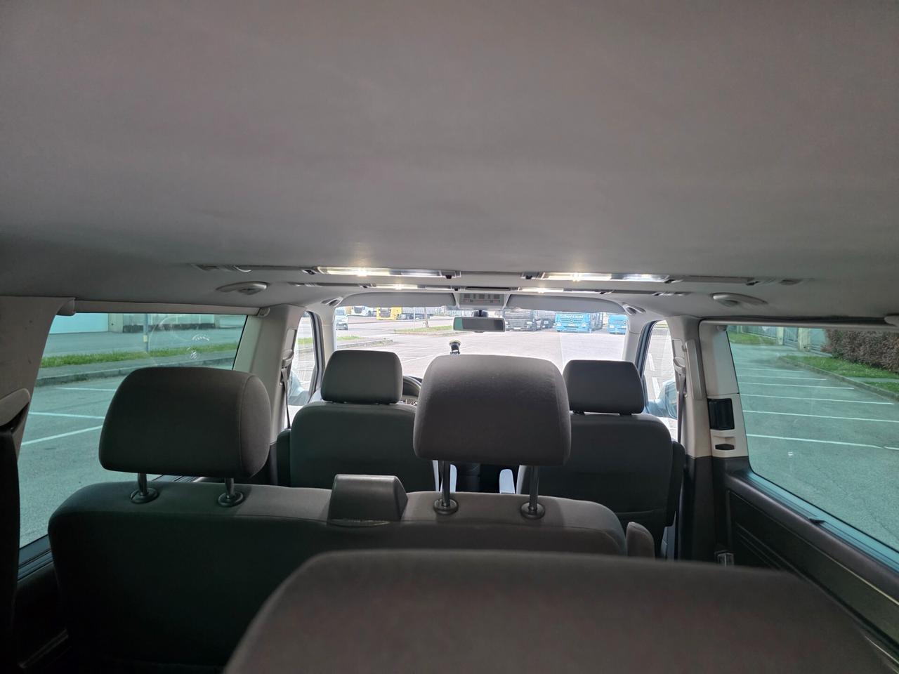 Volkswagen Caravelle 2.0 BiTDI 180CV DSG Highline