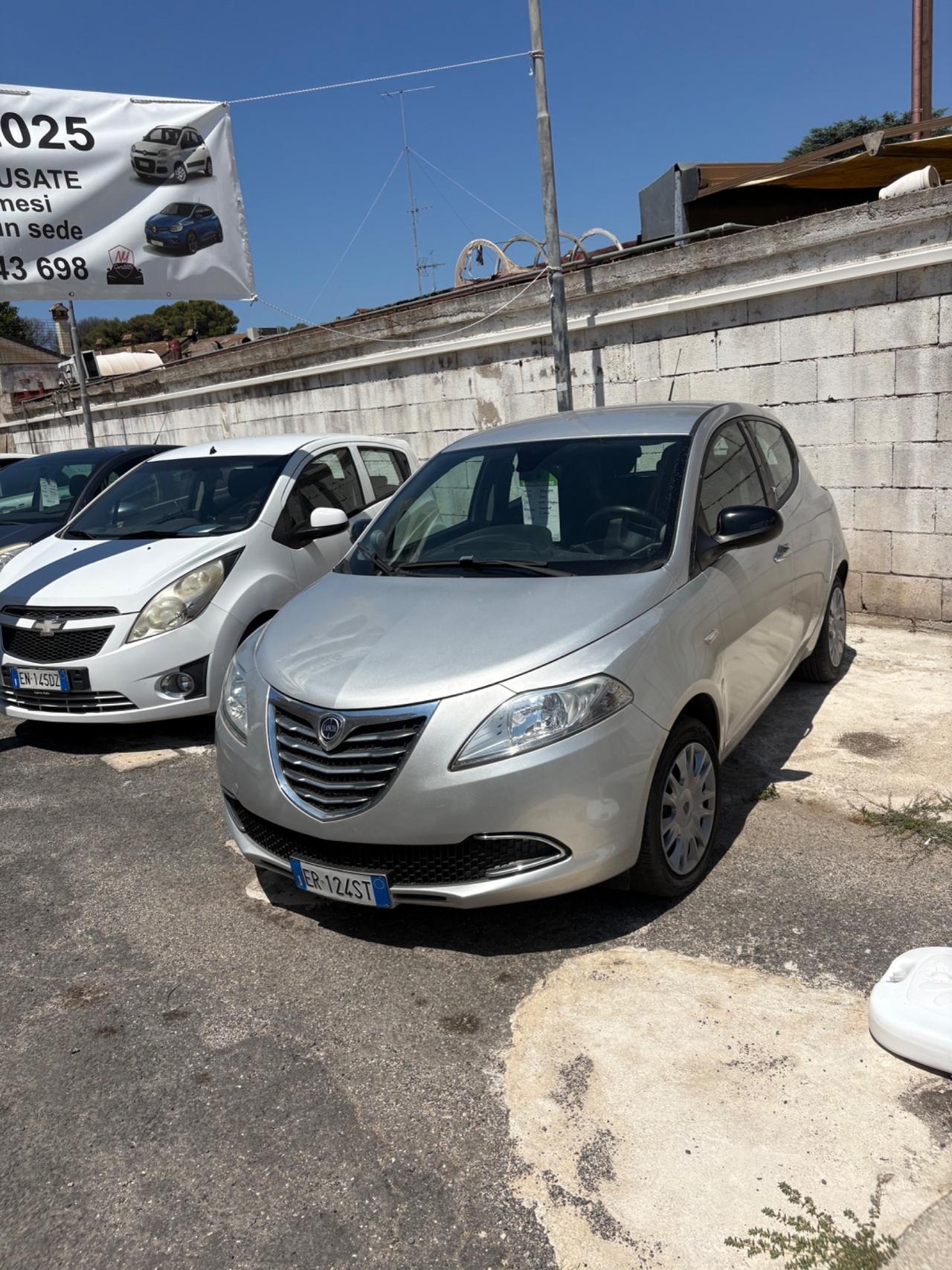 Lancia ypsilon 1.2 gold