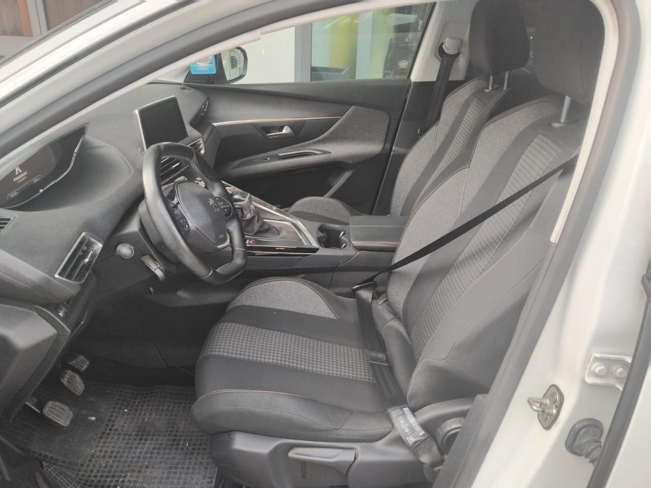 Peugeot 3008 PureTech Turbo 130 S&S Allure Km 44000