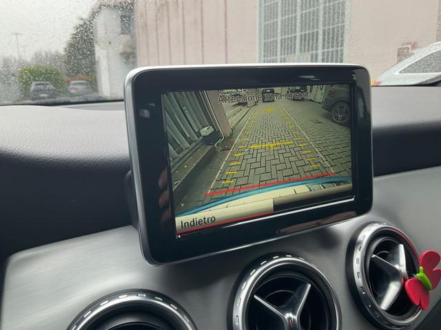 MERCEDES-BENZ GLA 220 CDI Automatic Premium