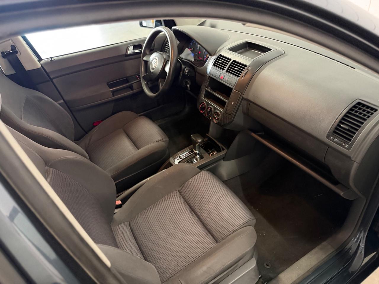Volkswagen Polo 1.4 16V 5p. Trendline