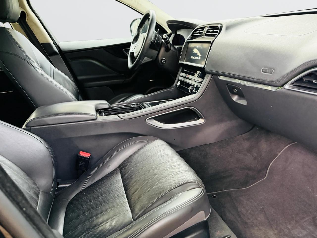 Jaguar F-Pace 2.0 D 180 CV AWD aut. Portfolio
