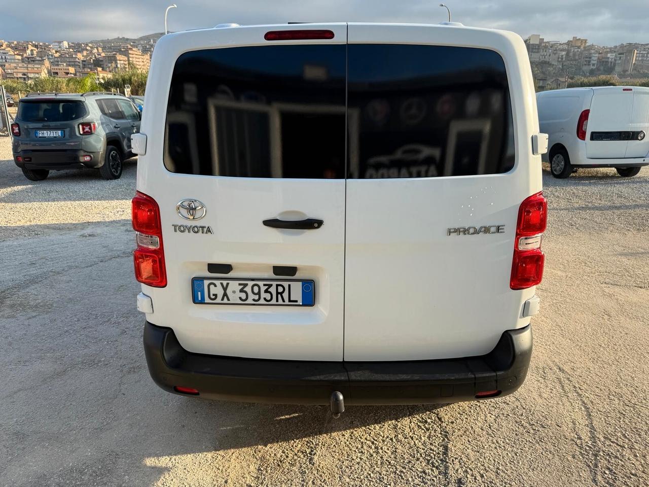 Toyota Proace 2.0D 122CV PL-TN Furgone Medium 4p.14q