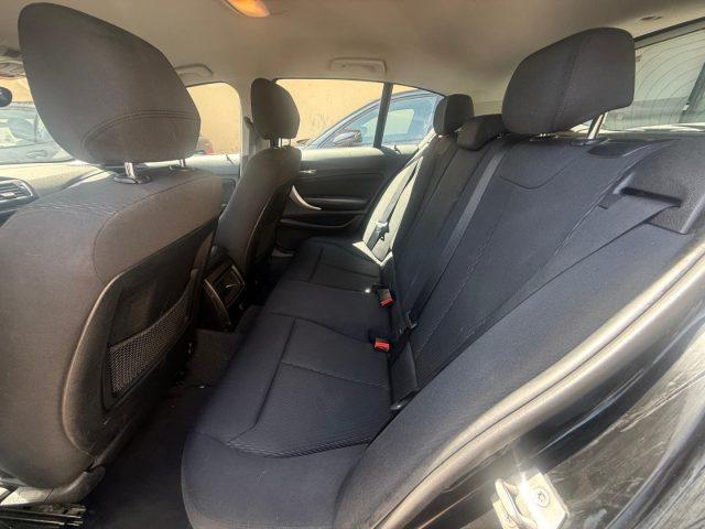 BMW 118 i 5p. Advantage
