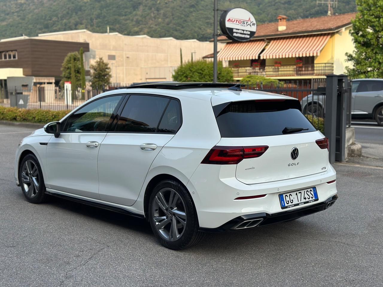 Volkswagen Golf Variant 1.5 eTSI 150 CV EVO ACT DSG R-Line