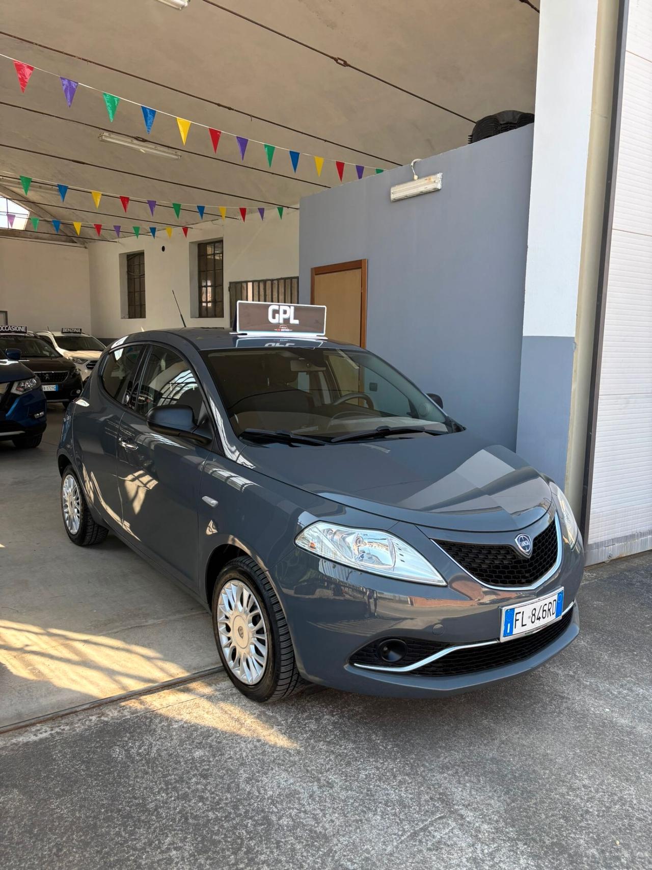 Lancia Ypsilon 1.2 69 CV 5 porte GPL Ecochic Silver