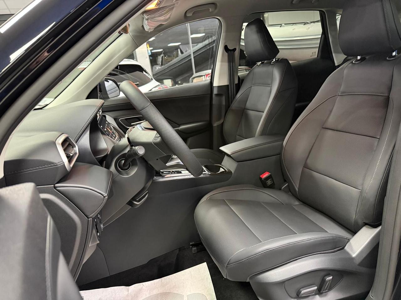 Mg ZS HYBRID + LUXURY