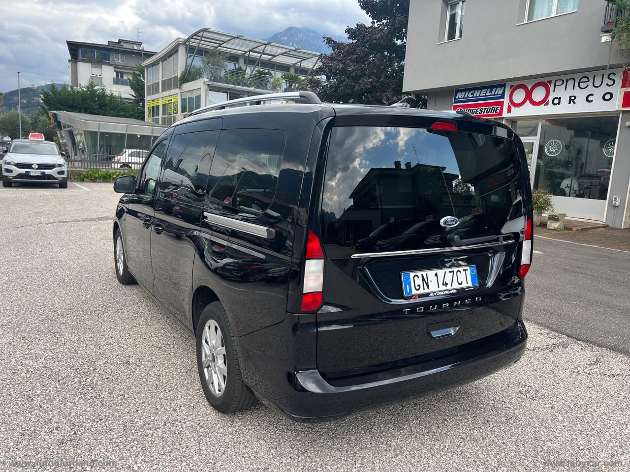 FORD Gr.Tourneo Connect 2.0 122 aut. Tit.