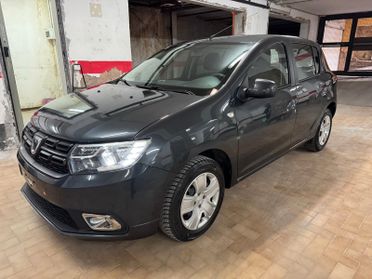 Dacia Sandero 1.0 Laureate NEOPATENTATI – Km Certificati – Garanzia 12 Mesi