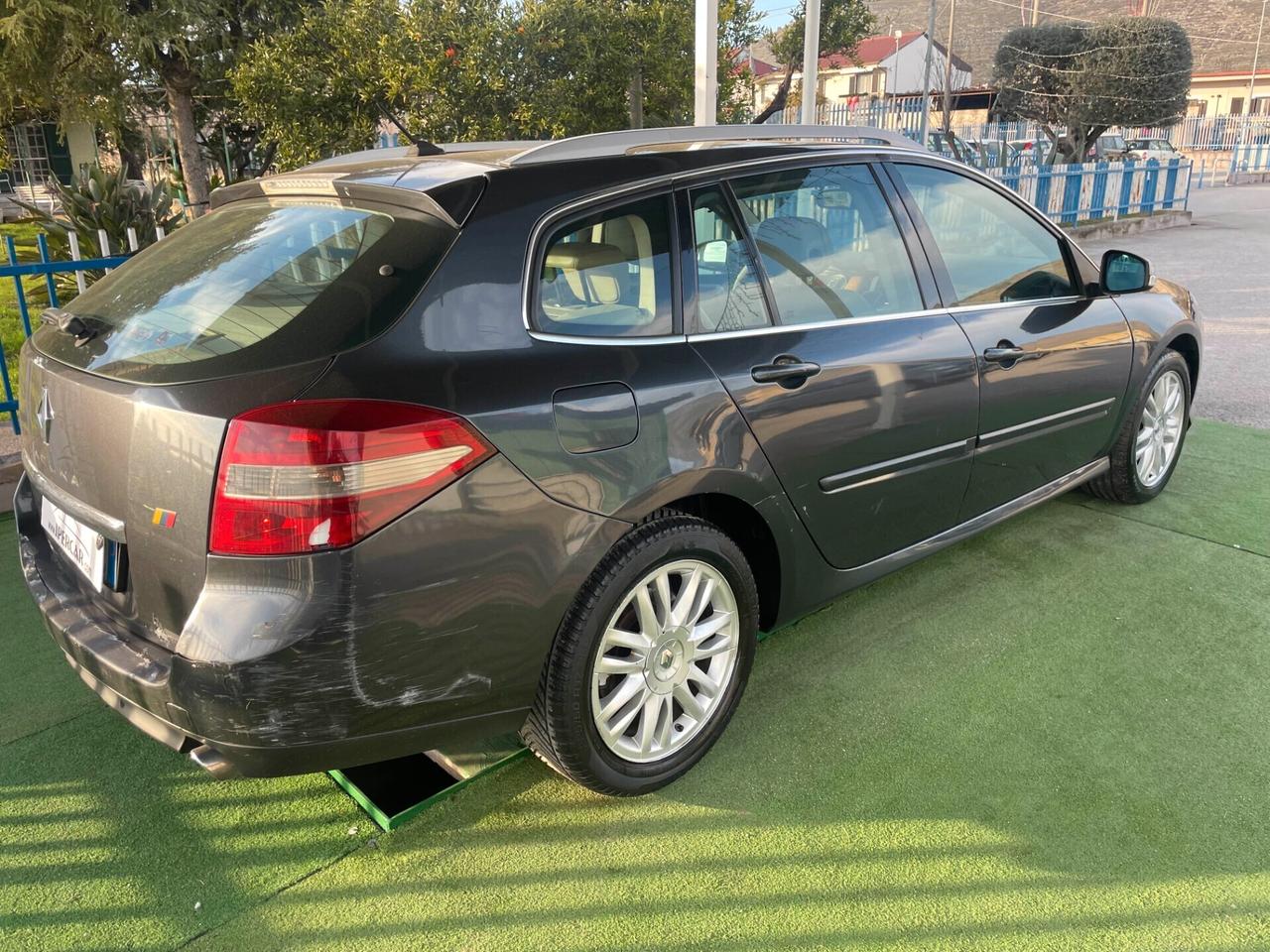 Renault Laguna 2.0 dCi 150CV SporTour Initiale