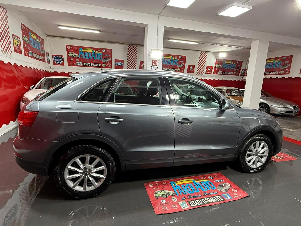 Audi Q3 2.0 TDI 140cv Business plus - 2012