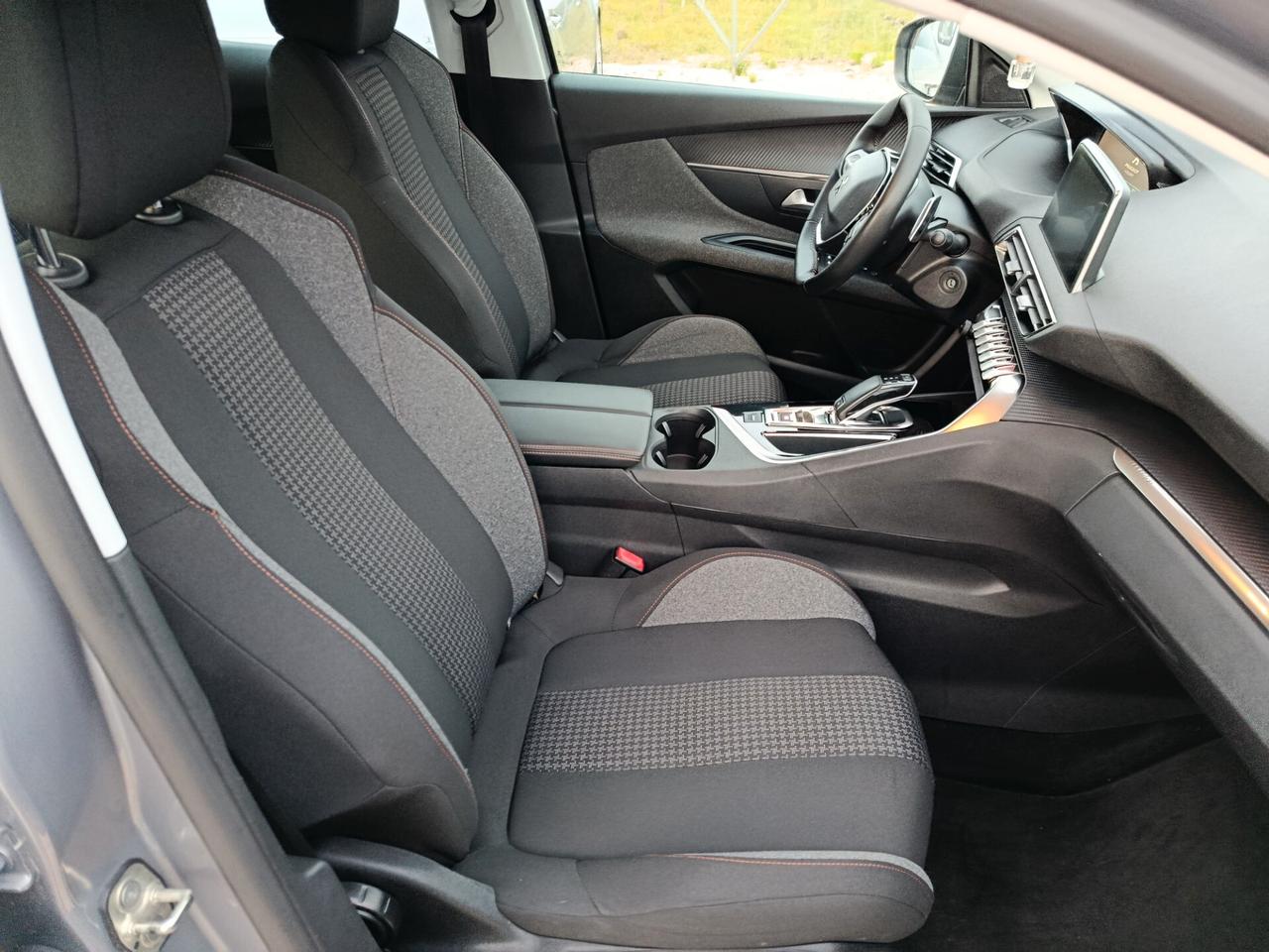 Peugeot 3008 BlueHDi 130 S&S Business