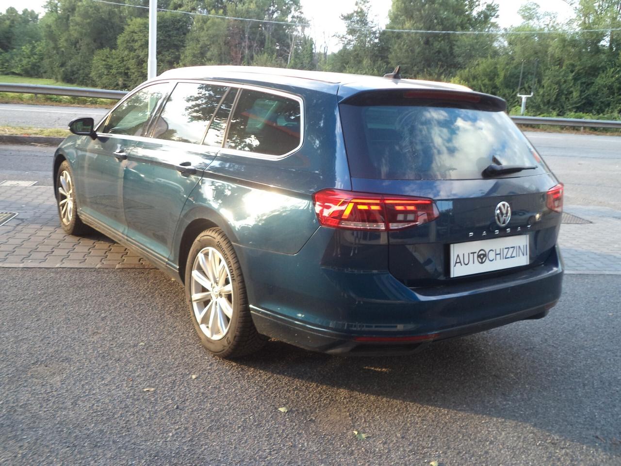 Volkswagen Passat Variant 1.6 TDI SCR DSG Business BMT