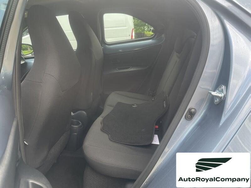 Toyota Aygo X 1.0 VVT-i 72 CV 5 porte Active KM0 IVA ESPOSTA