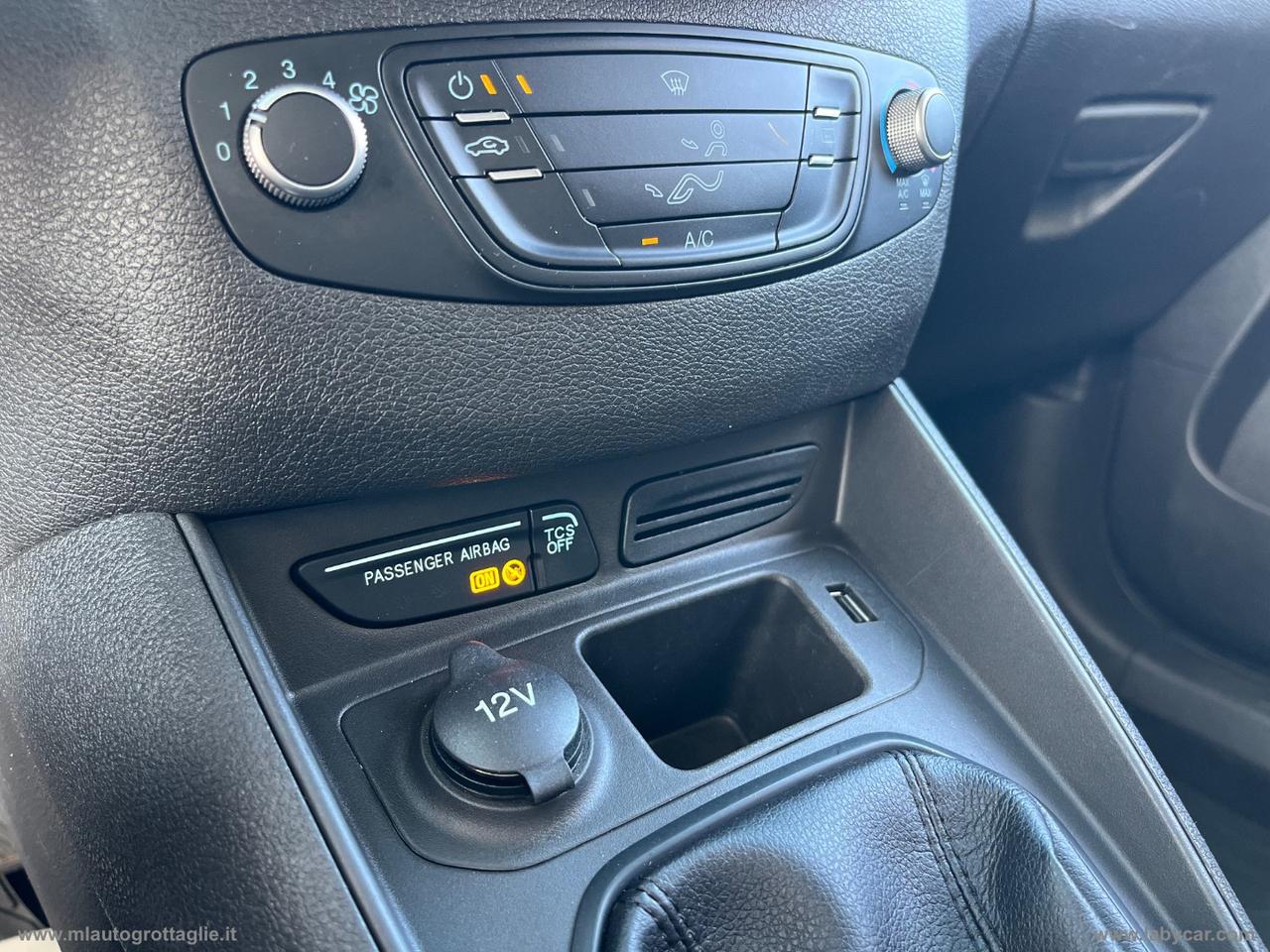FORD Tourneo Courier 1.5 TDCI 75 CV Sport