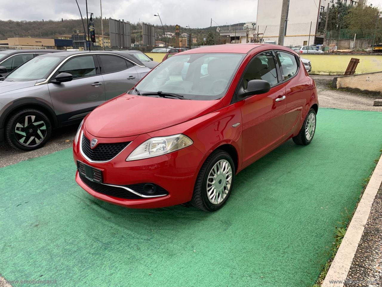 LANCIA Ypsilon 1.2 69 CV 5p. GPL Ecochic Silver - 2017