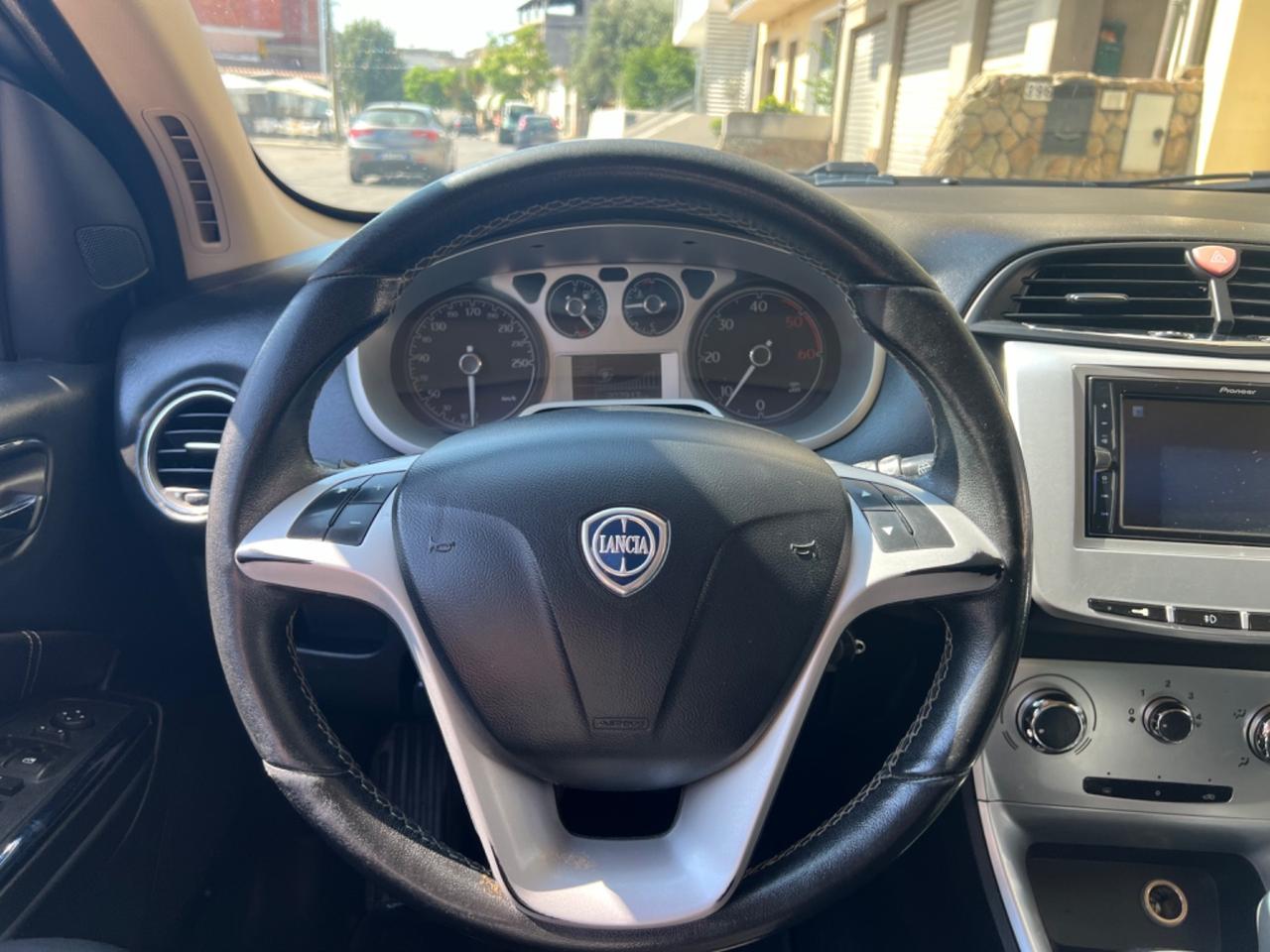Lancia Delta 1.6 MJT DPF Platino