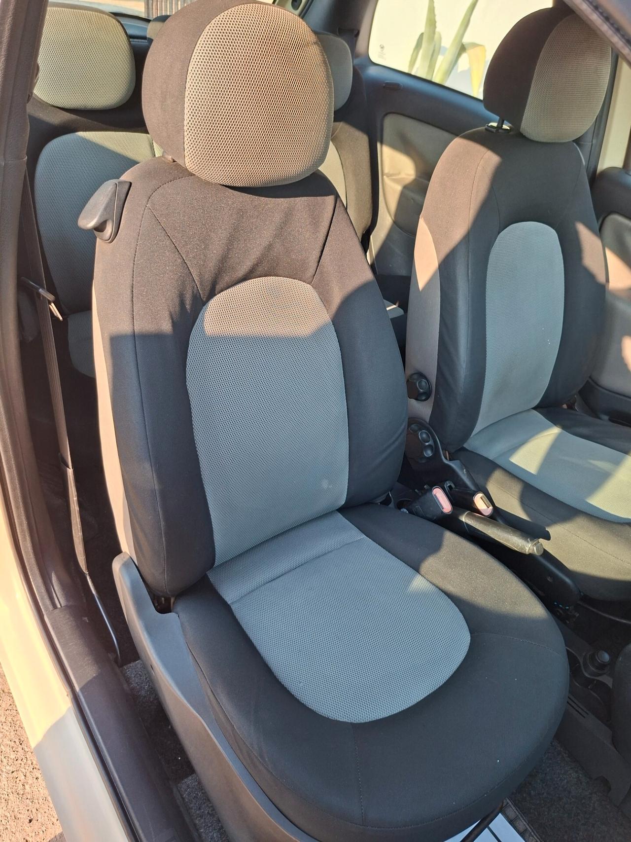 Lancia Ypsilon 1.2 Argento
