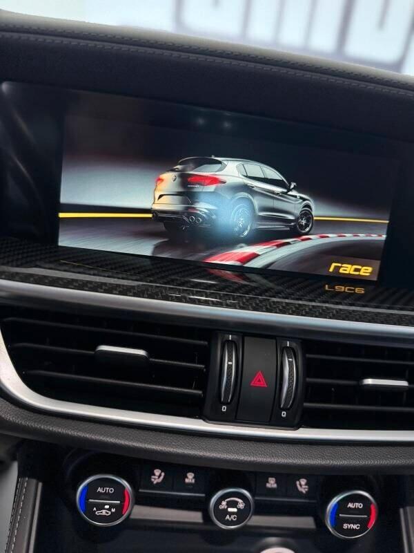 Alfa Romeo Stelvio 2.9 Bi-Turbo V6 510 CV AT8 Quadrifoglio