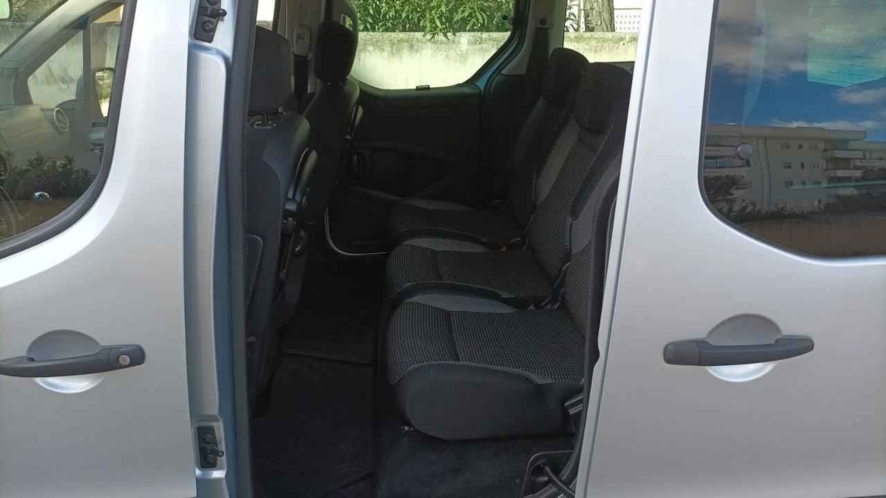 Peugeot Partner Tepee BlueHDi 100 Outdoor