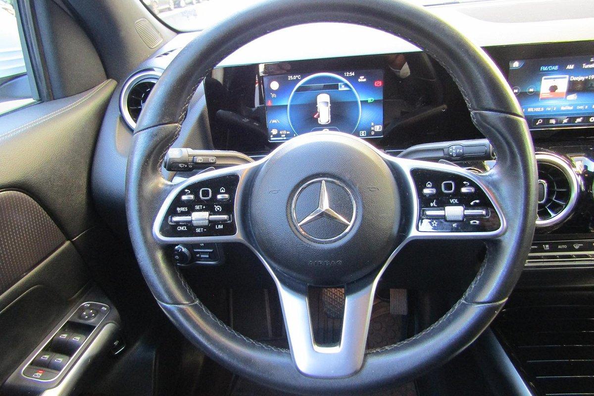 MERCEDES GLA 200 d Automatic Sport