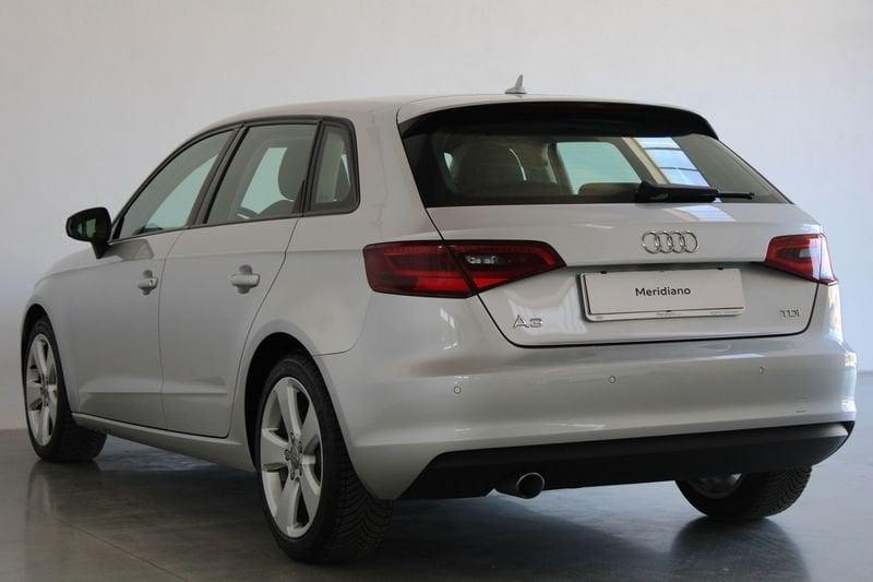 Audi A3 3ª SERIE SPB 1.6 TDI S TRONIC ADMIRED