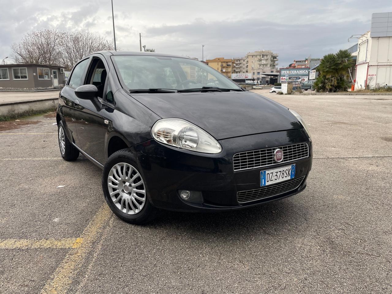 Fiat Grande Punto 1.4 Natural Power Full 2010 Perfetta