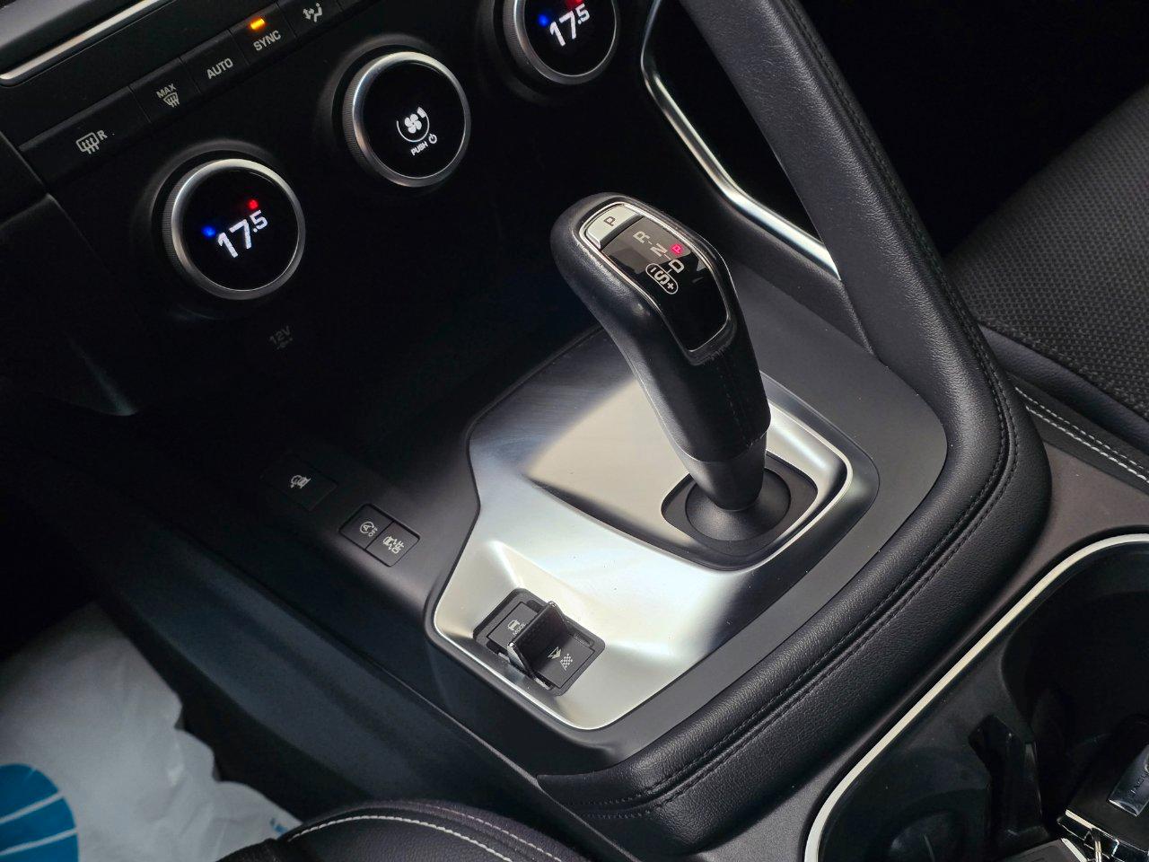 Jaguar E-Pace 2.0d R-DYNAMIC AWD AUTOMATICA EURO6D/CARPLAY/LED/4X4
