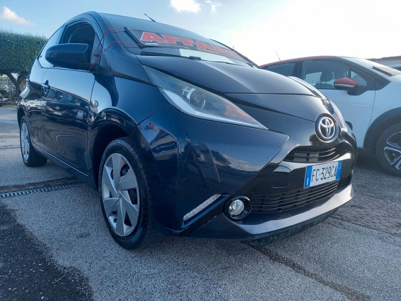 Toyota Aygo 1.0 x-cool 69cv 5 porte Full 2016