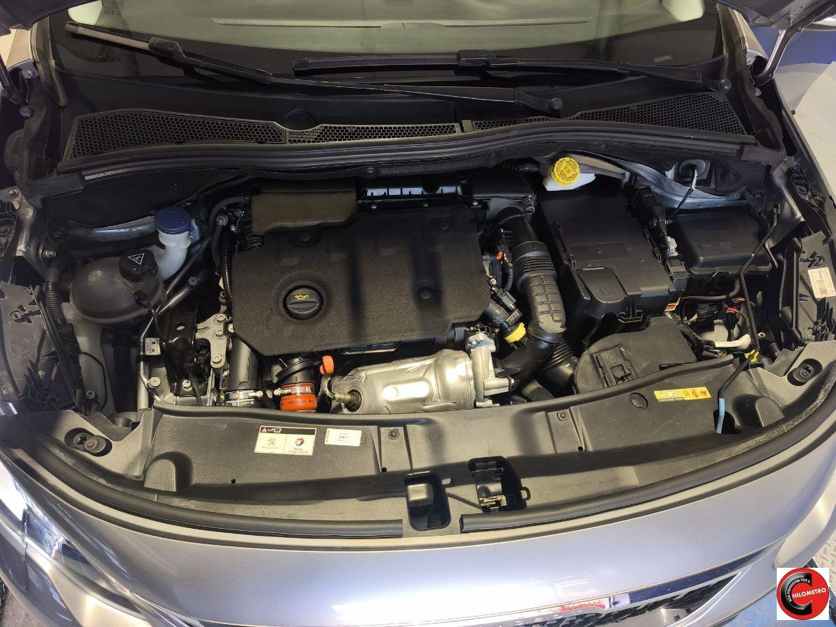 PEUGEOT - 2008 - BlueHDi 100 Allure
