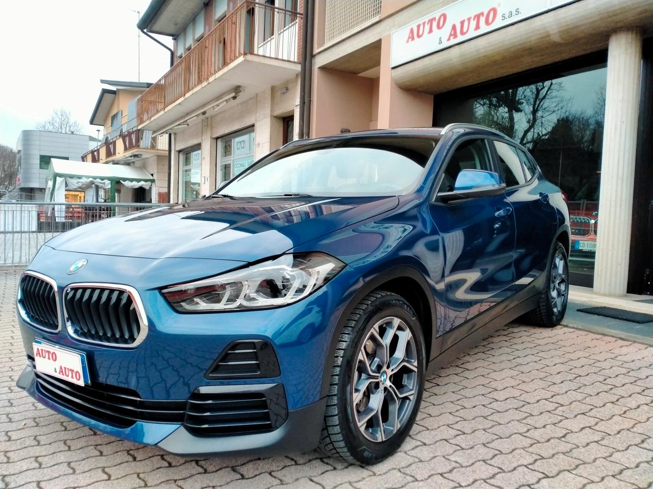 BMW X2 XDRIVE 18D LED / TETTO / DDC / KEYLESS / H.KARDON / HEAD UP
