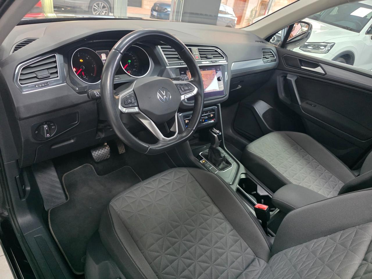 Volkswagen Tiguan 2.0 TDI 150 CV SCR DSG Elegance