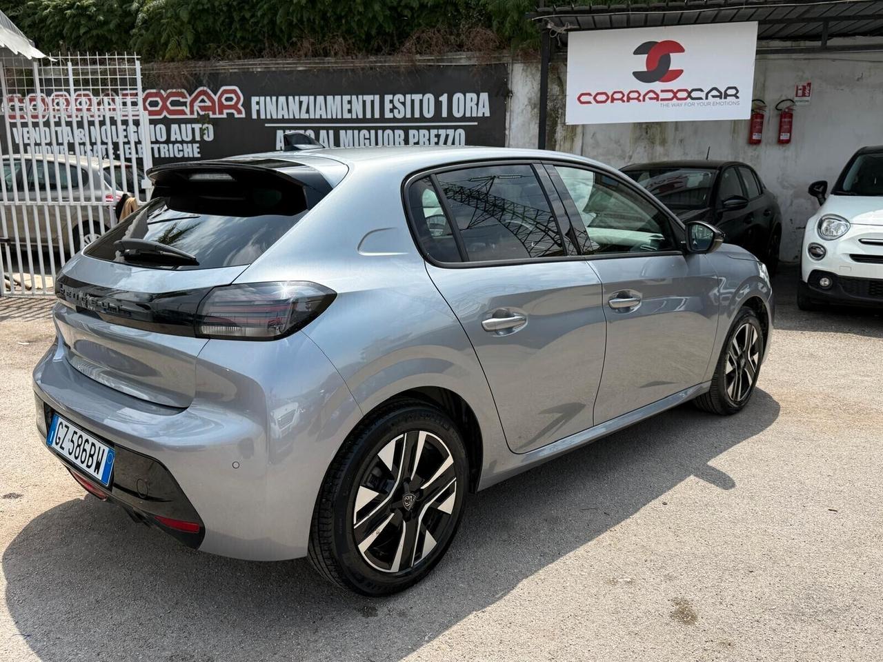 Peugeot 208 1.2 BENZINA 2025 100 Stop&Start Allure 28000KM