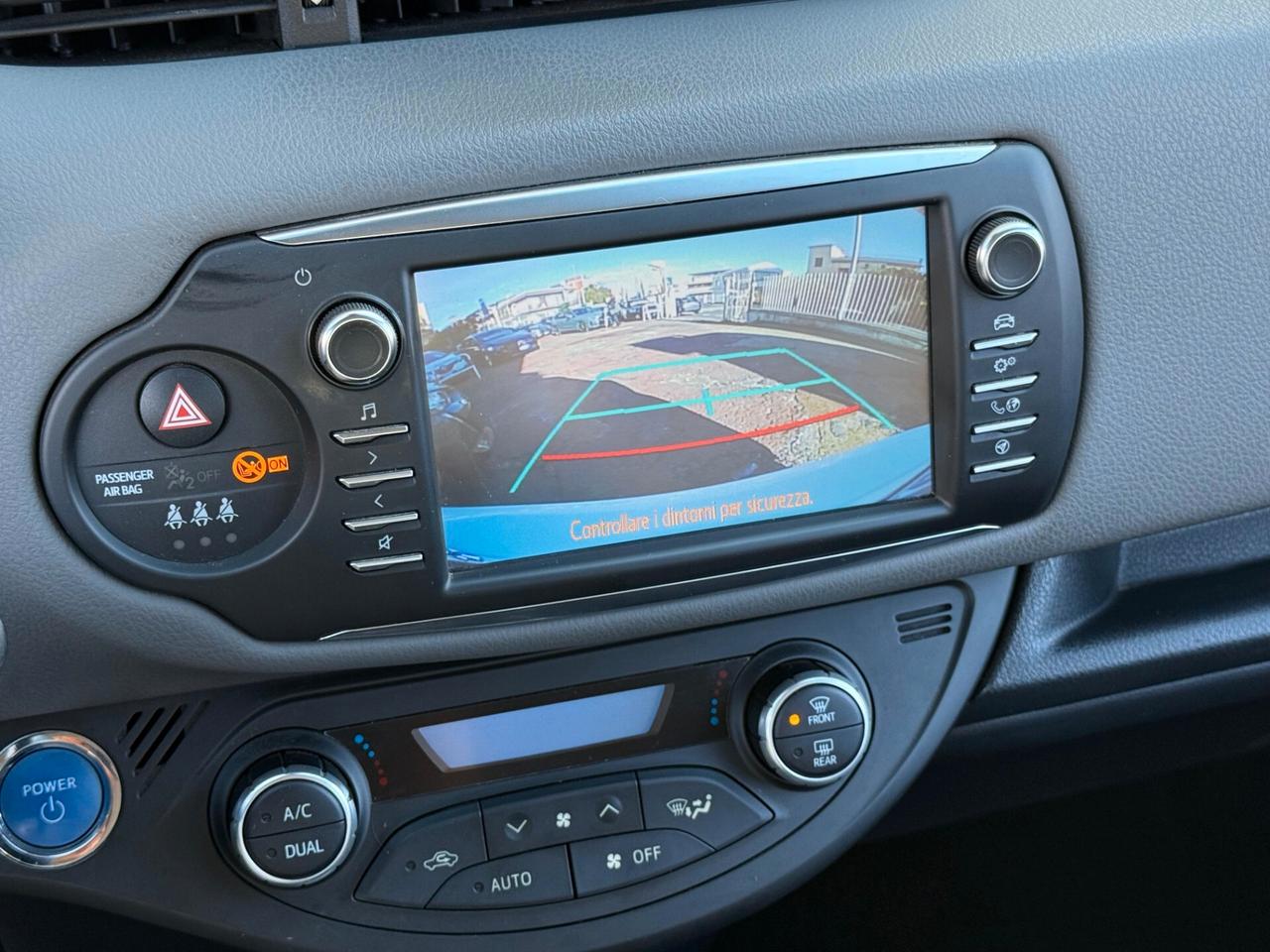 Toyota Yaris Hybrid 73cv *TAGLIANDI TOYOTA*