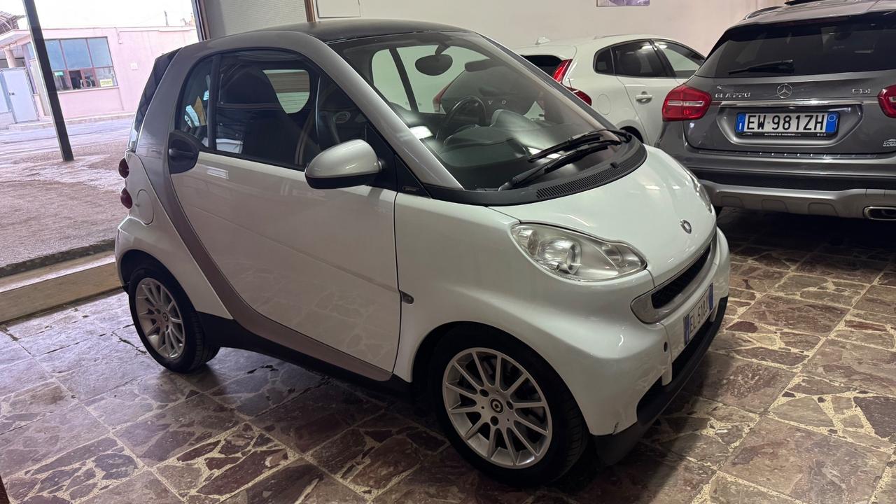 Smart ForTwo 1000 52 kW MHD coupé passion