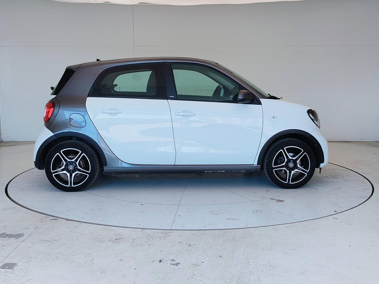 SMART Forfour II 2015 - Forfour 1.0 Passion 71cv twinamic my18