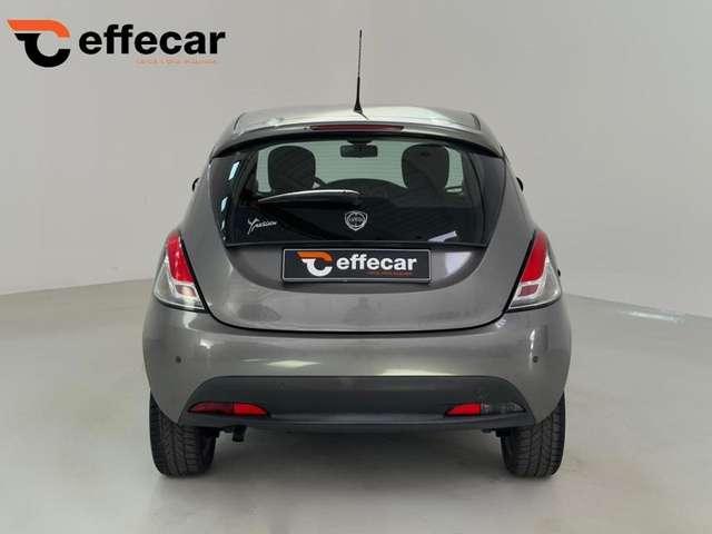 Lancia Ypsilon 0.9 TwinAir 85 CV 5 porte S&S Platinum
