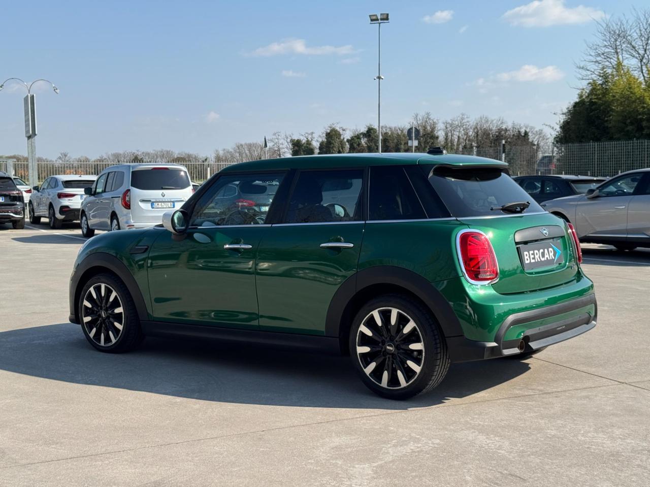 Mini 5 Porte One Essential 1.5 Twin Power Turbo 102cv Steptronic