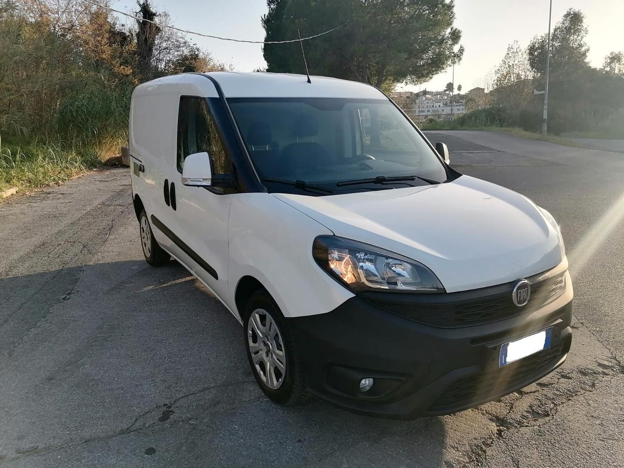 Fiat Doblò 1.6 Mjt - 3 posti - 2018