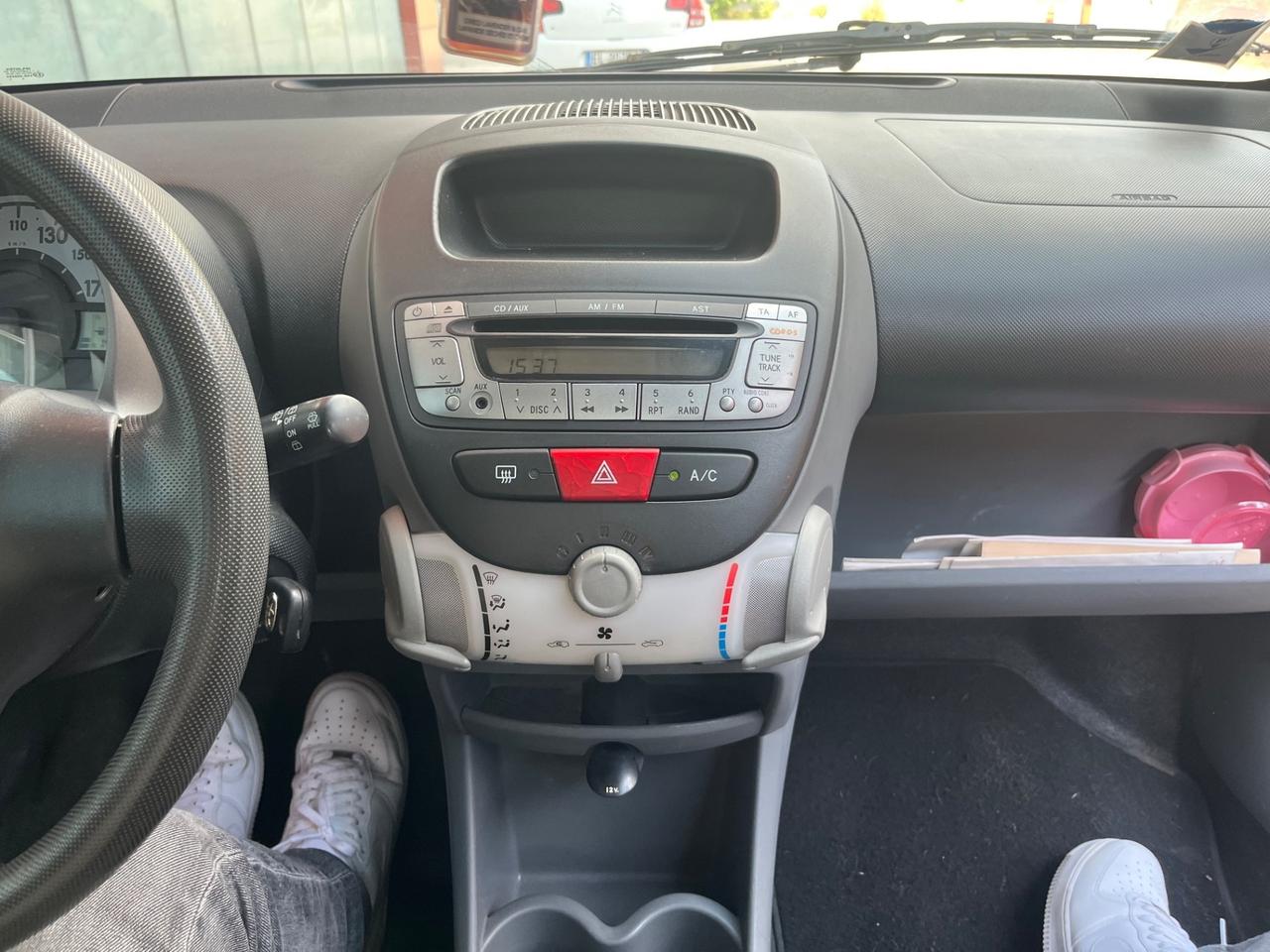 Toyota Aygo 1.0 12V VVT-i 5 porte ok neopatentati