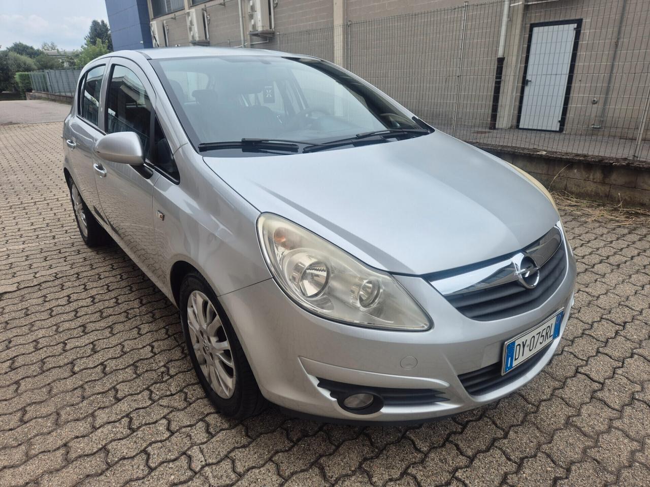 Opel Corsa 1.2 Benzina 5 porte