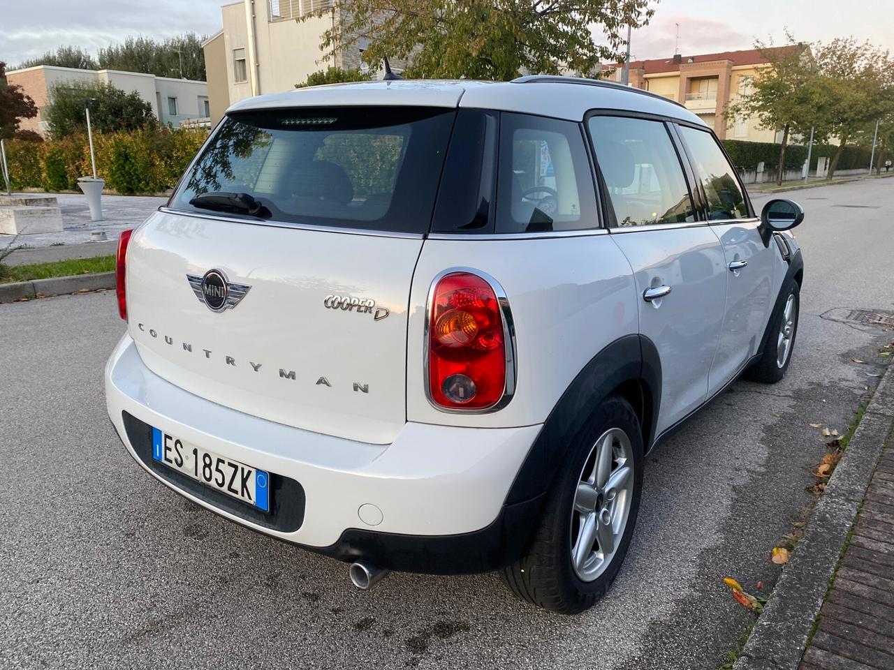 Mini Countryman 1.6 D CON GANCIO TRAINO