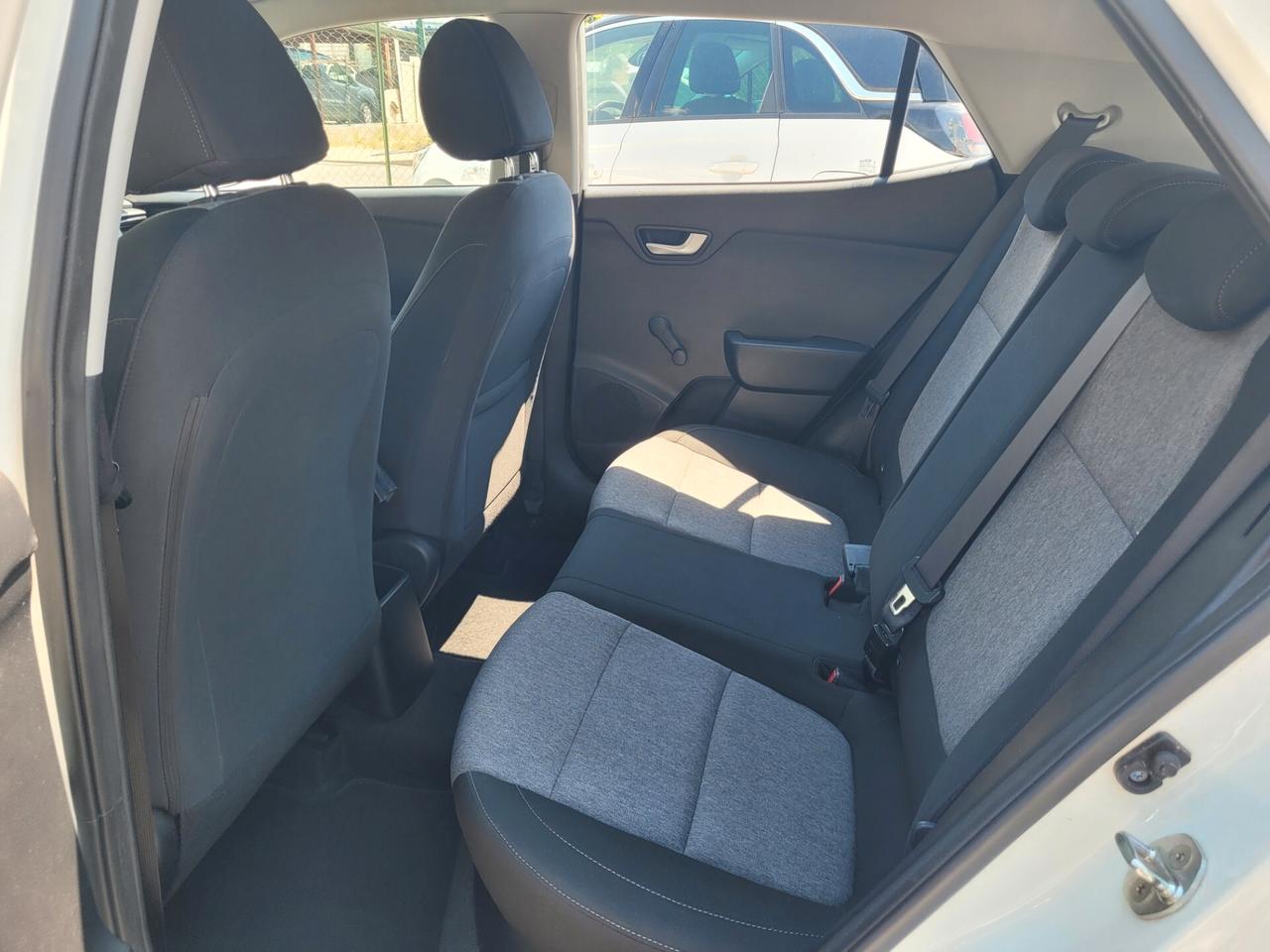 Kia Stonic 1.4 MPI EcoGPL Urban