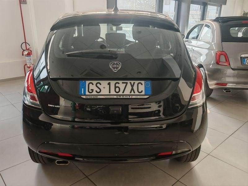 Lancia Ypsilon 1.0 FireFly 5 porte S&S Hybrid Silver Plus