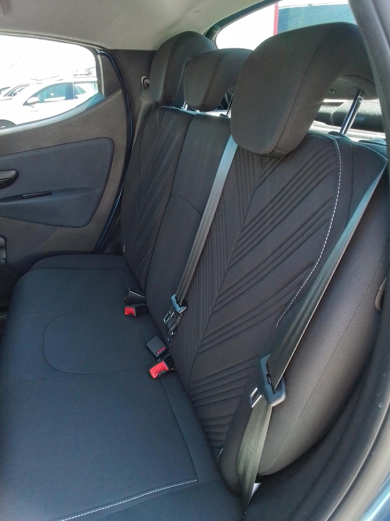 Lancia Ypsilon 1.0 FireFly 5 porte S&S Hybrid Ecochic Gold