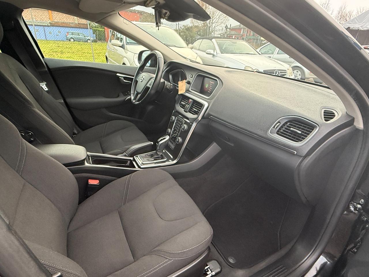 Volvo V40 D3 Geartronic Kinetic