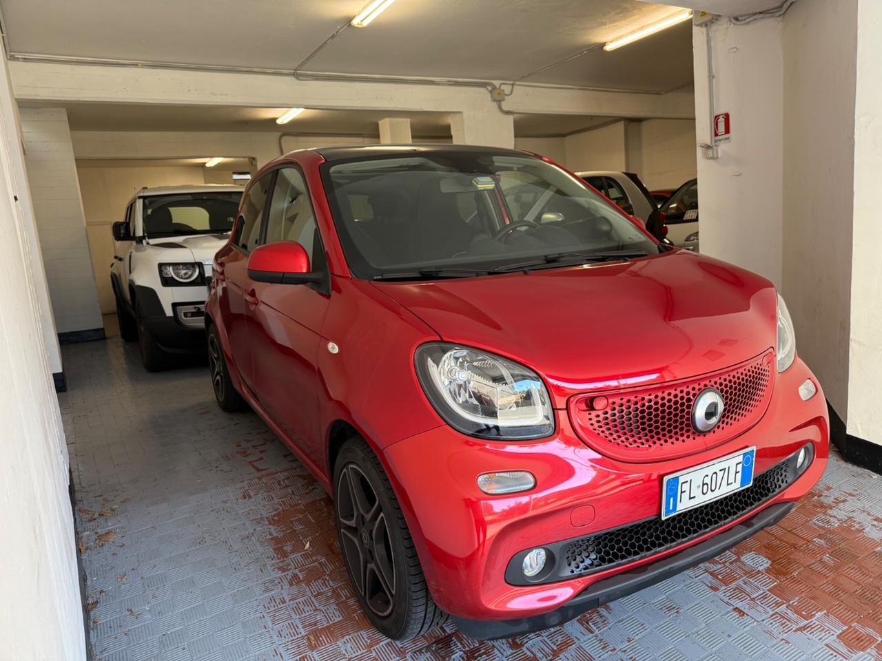 Smart ForFour 90 0.9 Turbo twinamic Nightview red