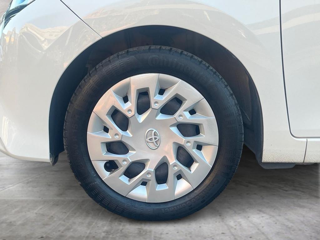 Toyota Aygo 1.0 x-play 5p
